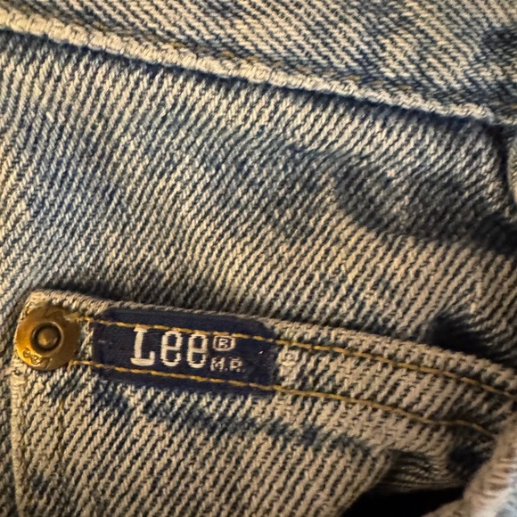 Vintage 90s Lee High Rise Mom Jeans 26x30 Light Wash Tapered Denim - Picture 4 of 7